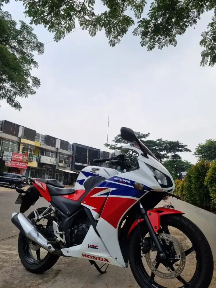 HONDA CBR 150CC TAHUN 2015