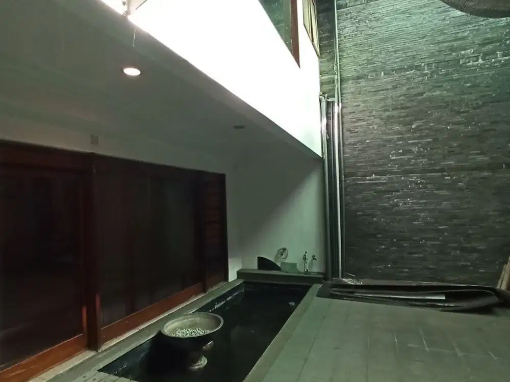 Dijual Rumah Strategis Di Pusat Kota Bandung Bangunan 2 lantai siap pa