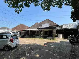 Rumah Klasik Tanah Luas lokasi Strategis di Mainroad dekat Gedung Sate Bandung