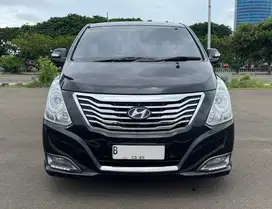 BERGARANSI‼️HYUNDAI H-1 ROYALE DIESEL AT HITAM 2015