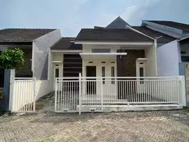 Dijual Rumah Dekat Alun-alun Siap Huni di Sukun Malang