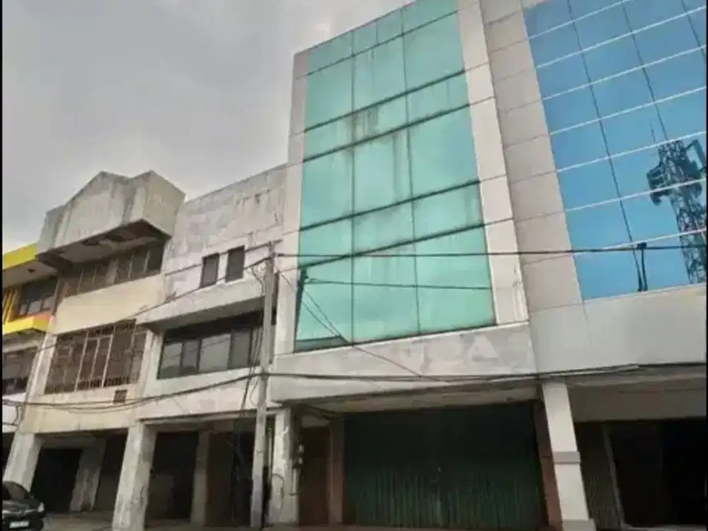 Peluang Investasi! Dijual Ruko Strategis Nol Jalan Raya Kapasan !!