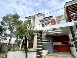 c072 Rumah Cantik Posisi Pojok Siap Huni di Tunggulwulung Malang