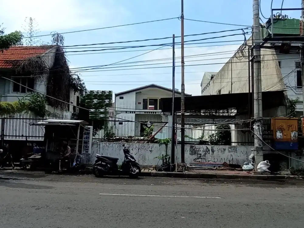 Tanah komersil siap pakai di area nol Jalan Raya Arjuno, Surabaya