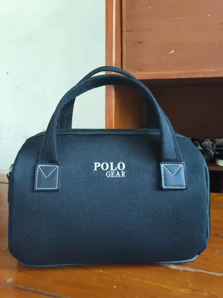 Di jual tas kulit sama tas polo