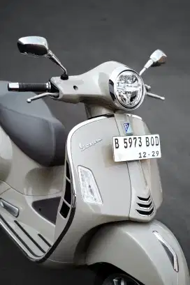 Vespa GTS classic 2024 beige
