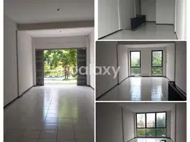 Ruko Manyar Jaya Siap Pakai , ada parkiran, kompleks ruko