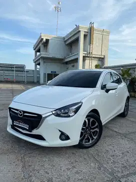 (Km Low 70ribu Record) MAZDA 2 R 1.5 AT 2016