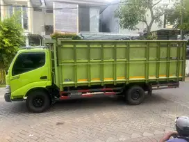 Truk 4roda Long Hino Dutro