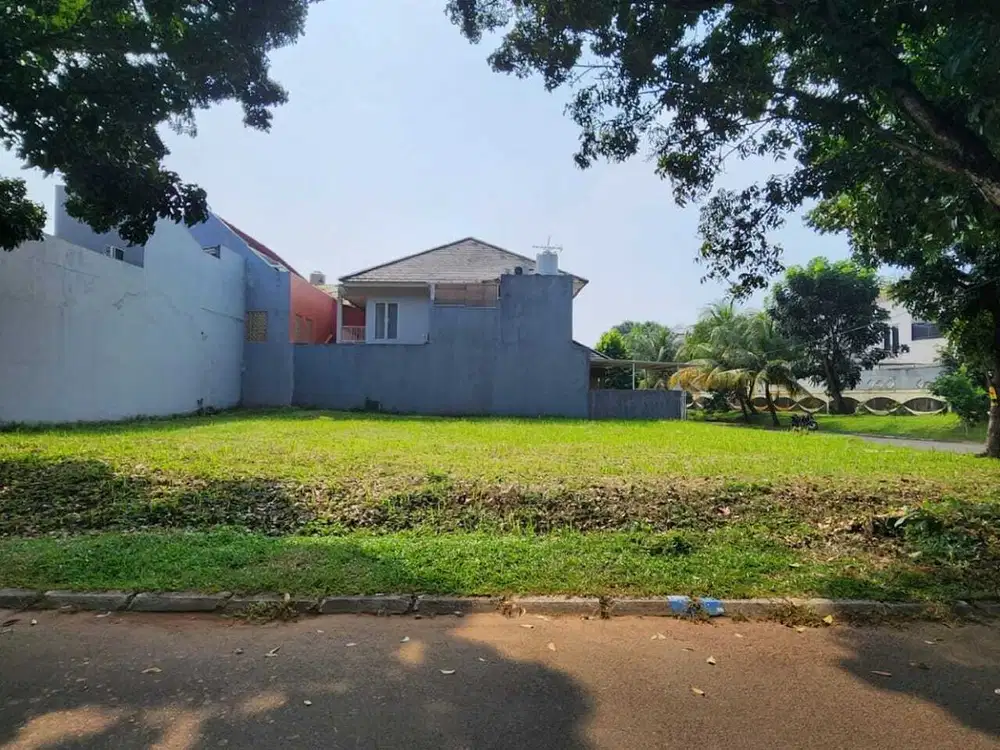 Kavling siap bangun selatan barat lebar 20 meter Kencana loka BSD