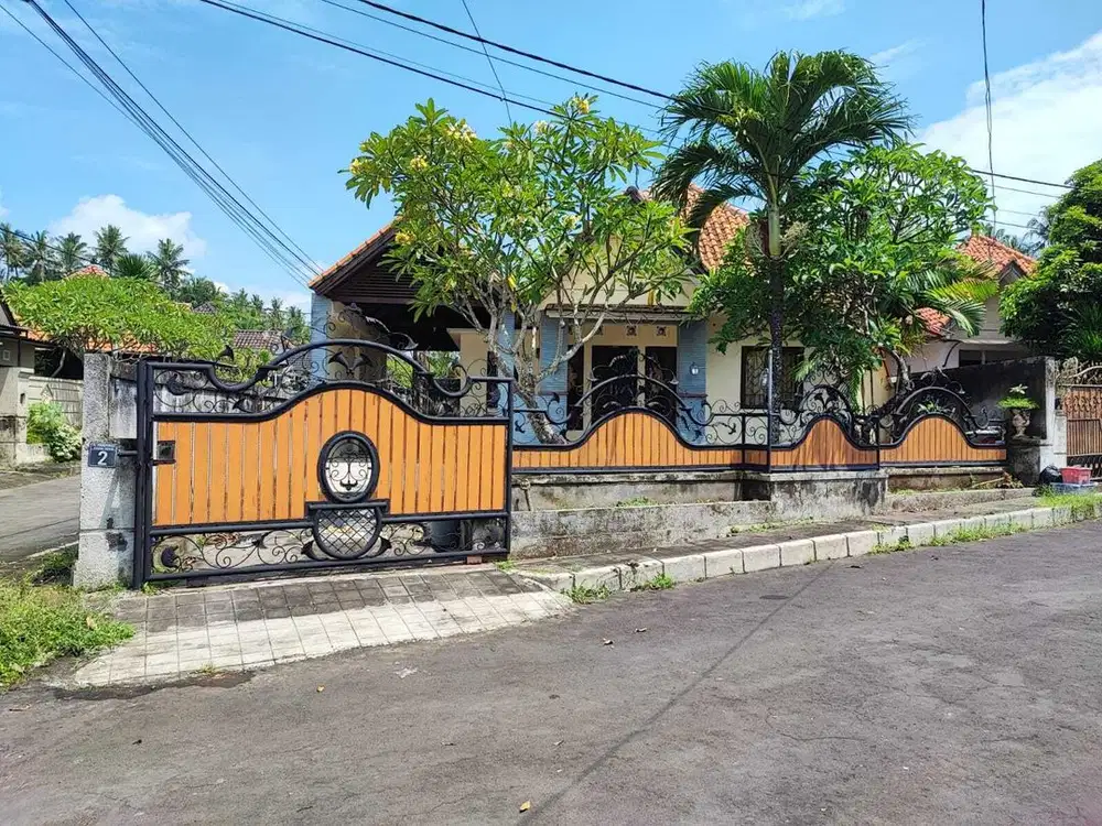 Rumah Balinese Style Nuansa Tjampuhan di  Pering Gianyar