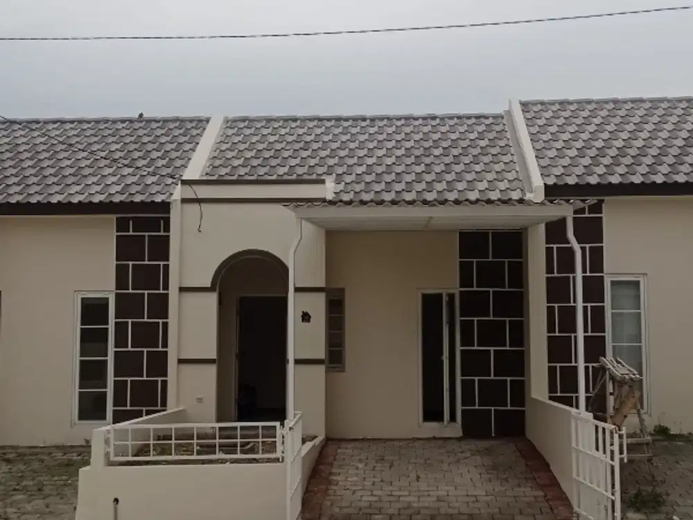 Rumah ready Royal Emran Gersik