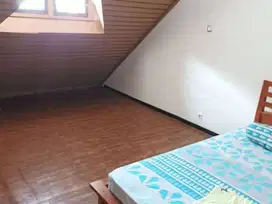 Dijual Cepat Rumah di Jalan Bunga-Bunga Kota Malang  Hunian Asri