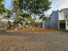 DIJUAL KAVLING POSISI HOEK   Di Greenwicg-Luxmore