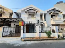 Rumah sewa 4 kamar selangkah ke Mal Kelapa Gading Jakarta Utara