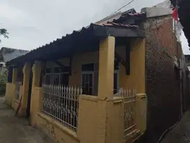 Rumah Kost di Kota Bandung, ada 7 Kamar Tidur, Terawat Siap Huni