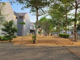 Dijual Kavling Posisi Hoek Row Jalan Besar! Greenwich