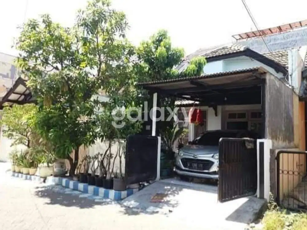 RUMAH DI TENGAH KOTA SIDOARJO