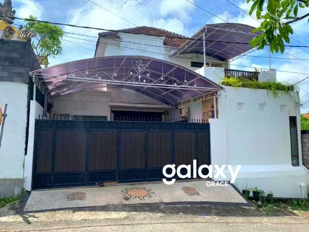 DIJUAL RUMAH STRATEGIS 2 LANTAI DI RUMAH BIKINI PADANGSAMBIAN KLOD DENPASAR, BALI