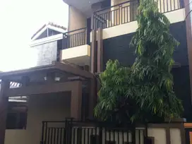Rumah Cantik Minimalis di Kavling DKI Pondok Kelapa