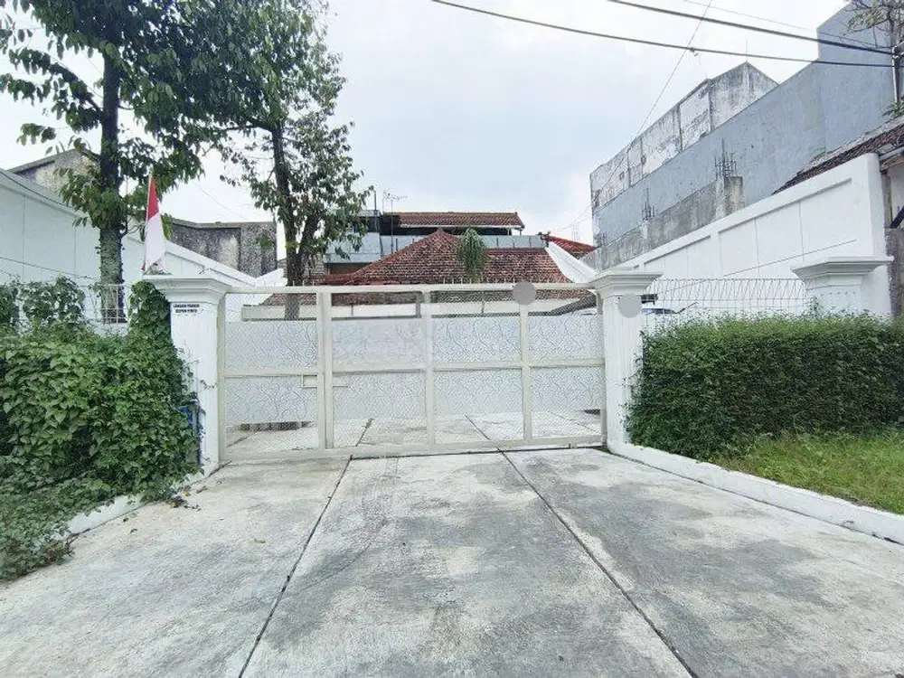 Disewakan rumah lokasi area kawi, tengah kota malang