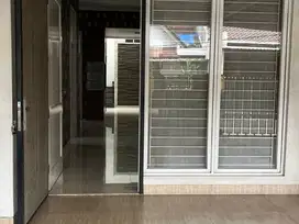Dijual Rumah 1 ½ Lantai, Hook Di Villa Melati Mas, Tangerang