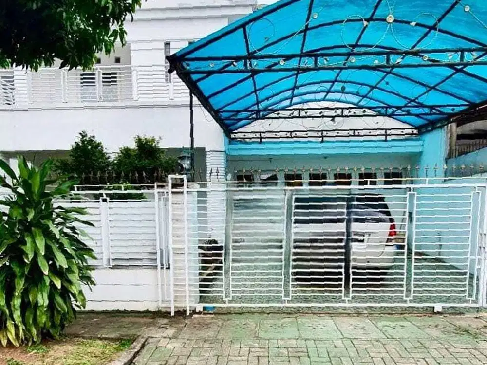 Rumah 2 Lantai Siap Huni luas 300m2 4 kamar tidur Puspitaloka BSD