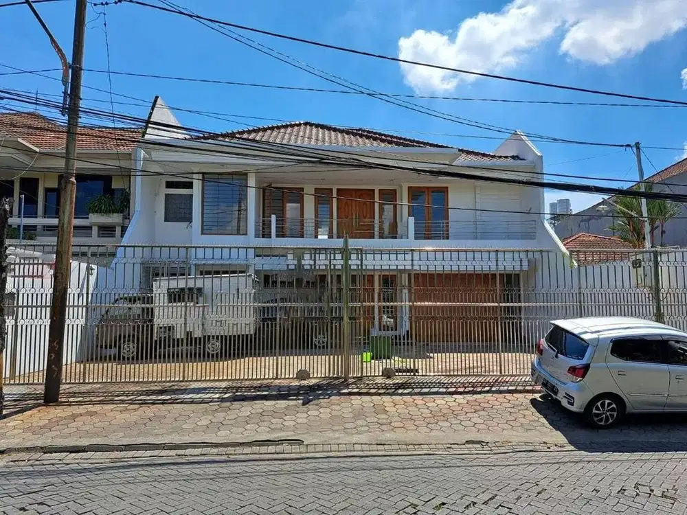 Rumah Komersial Untuk Kantor, Klinik, Gudang di Raya Darmo Permai