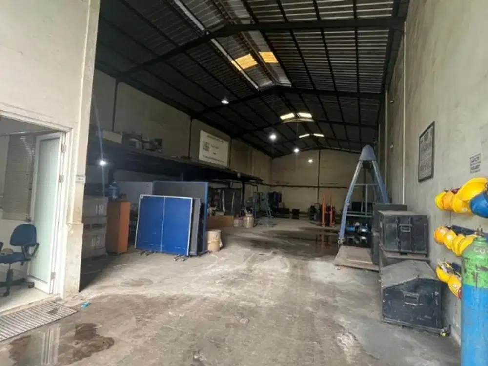 Dijual gudang Bizhub Serpong akses mudah dekat komplek BRIN