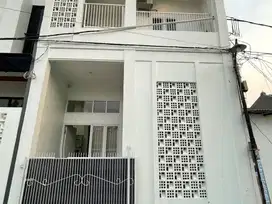 Jual Rumah ayu di Pondok ungu permai 2 lt (B0716)