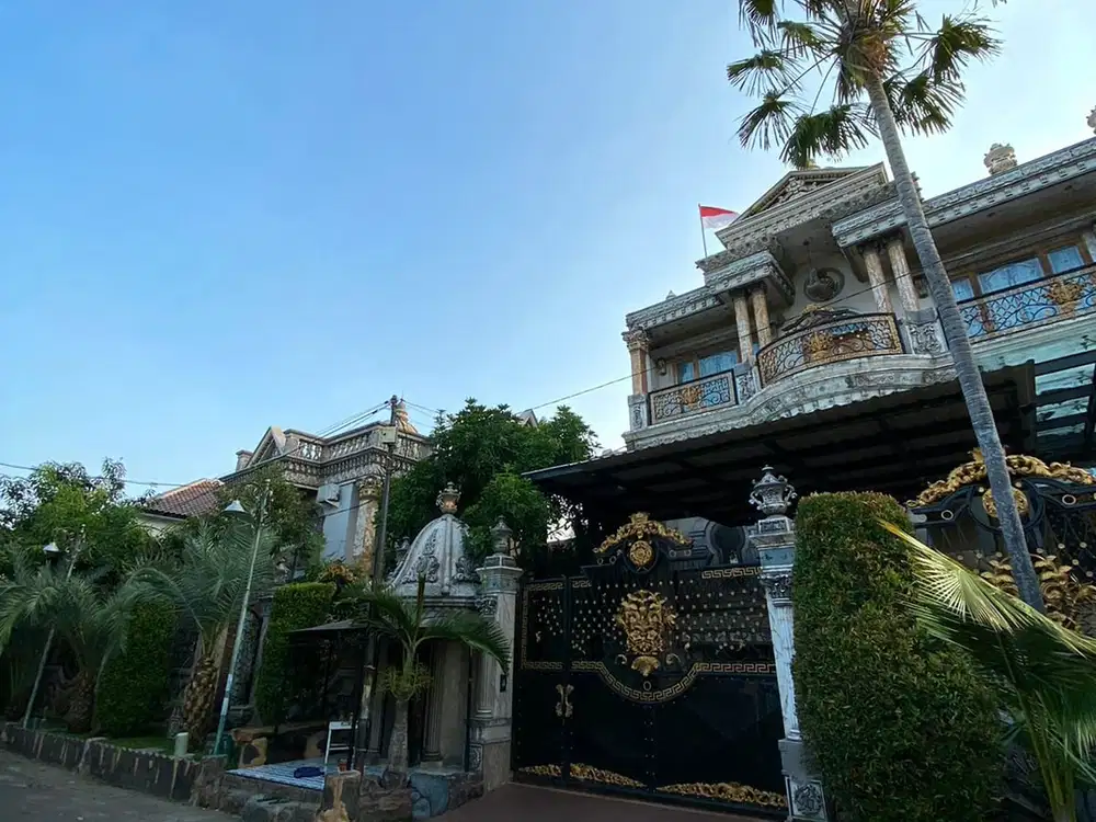 DIJUAL RUMAH MEWAH DALAM PERUMAHAN PANTAI MANTARI SURABAYA