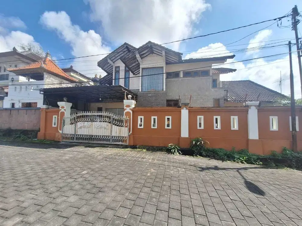 Dijual Cepat Rumah Semi Balinese Strategis di Noja DenTim