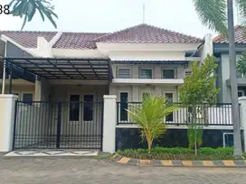 SEWA RUMAH NYAMAN JALAN KEMBAR CENTRAL PARK GUNUNG ANYAR
