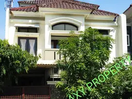 Rumah Central Park KlAMPIS 3 LANTAI HUNIAN EKSLUSIF TENGAH KOTA