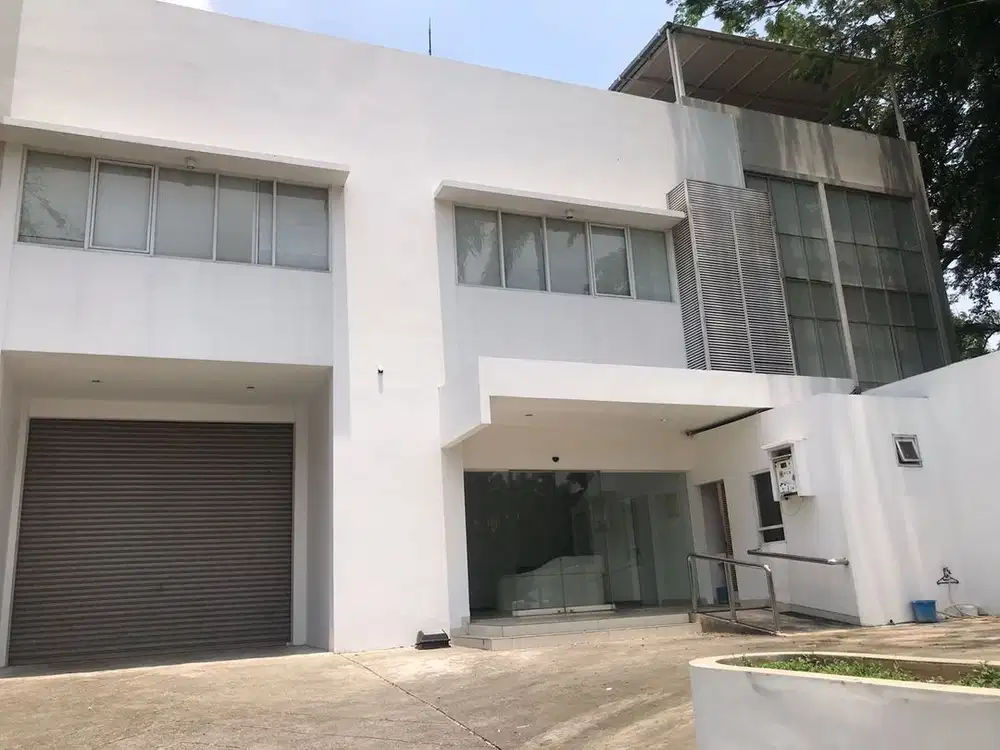 Dijual dan disewakan gudang langka full furnished Taman Tekno BSD