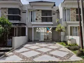 Villa 2 lantai+basement full furnished di Panderman Hills Batu