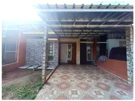 Dijual rumah rapi siap huni di Serpong Garden Cisauk, akses mudah