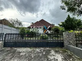 Dijual Rumah Vintage Tengah Kota di Blimbing Malang Bisa Untuk Usaha