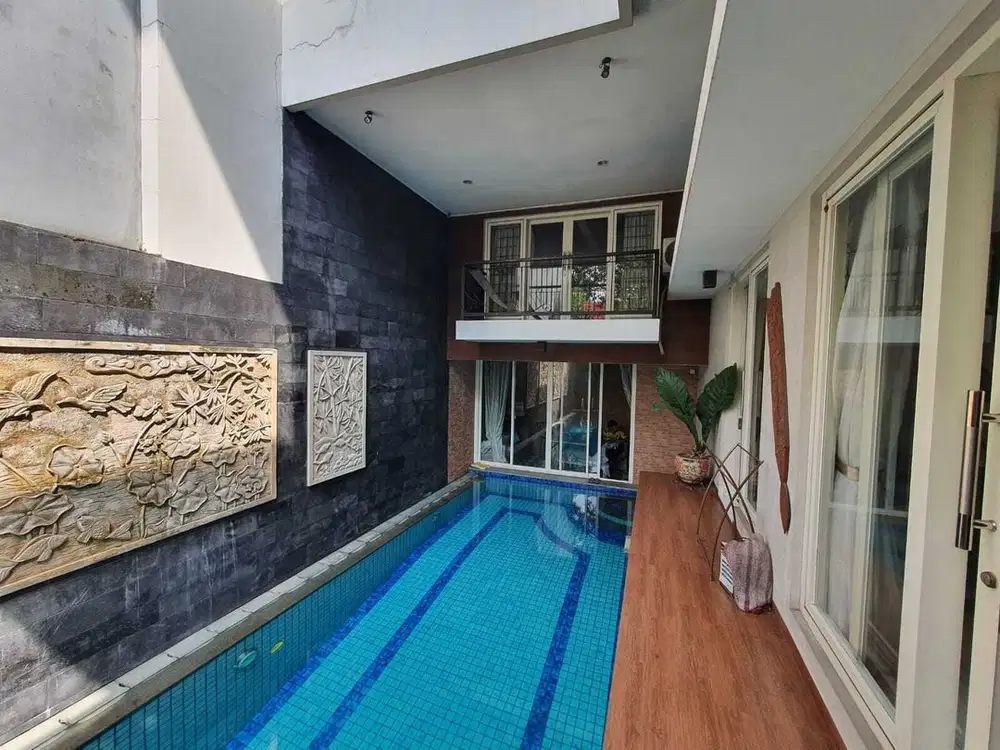 Rumah dijual di Pavilion Residence BSD plus private pool, akses mudah