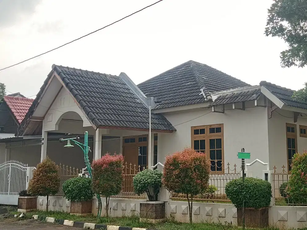 Rumah Srondol Bumi Indah Banyumanik Semarang