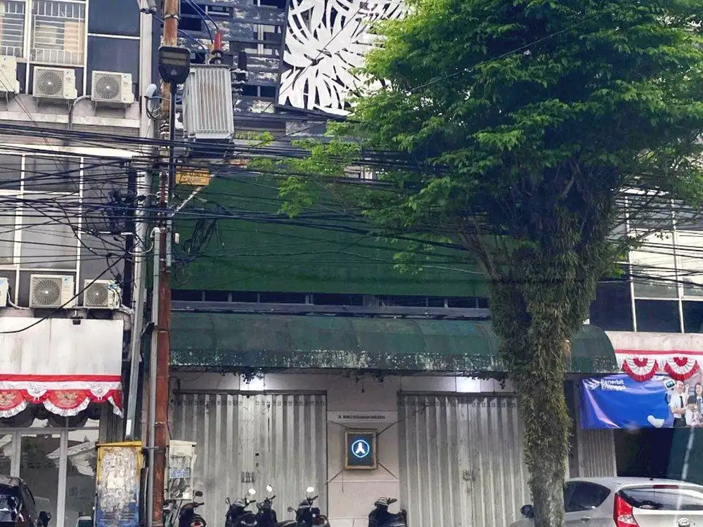 DISEWAKAN 2 RUKO JADI 1 DI JALAN BUNGA-BUNGA, SOEHAT - MALANG