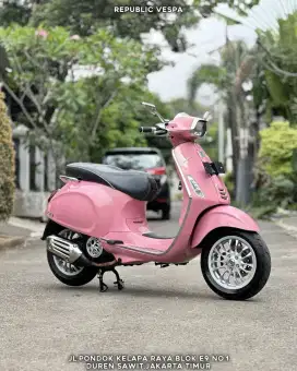 DIJUAL CEPAT VESPA SPRINT 150 IGET TH 2017 PERFECT CONDITION