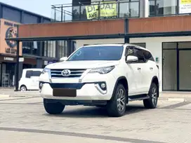 TOYOTA FORTUNER VRZ 2.4 AT 2016