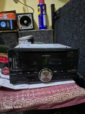 Headunit bawan Toyota avanza veloz 2016