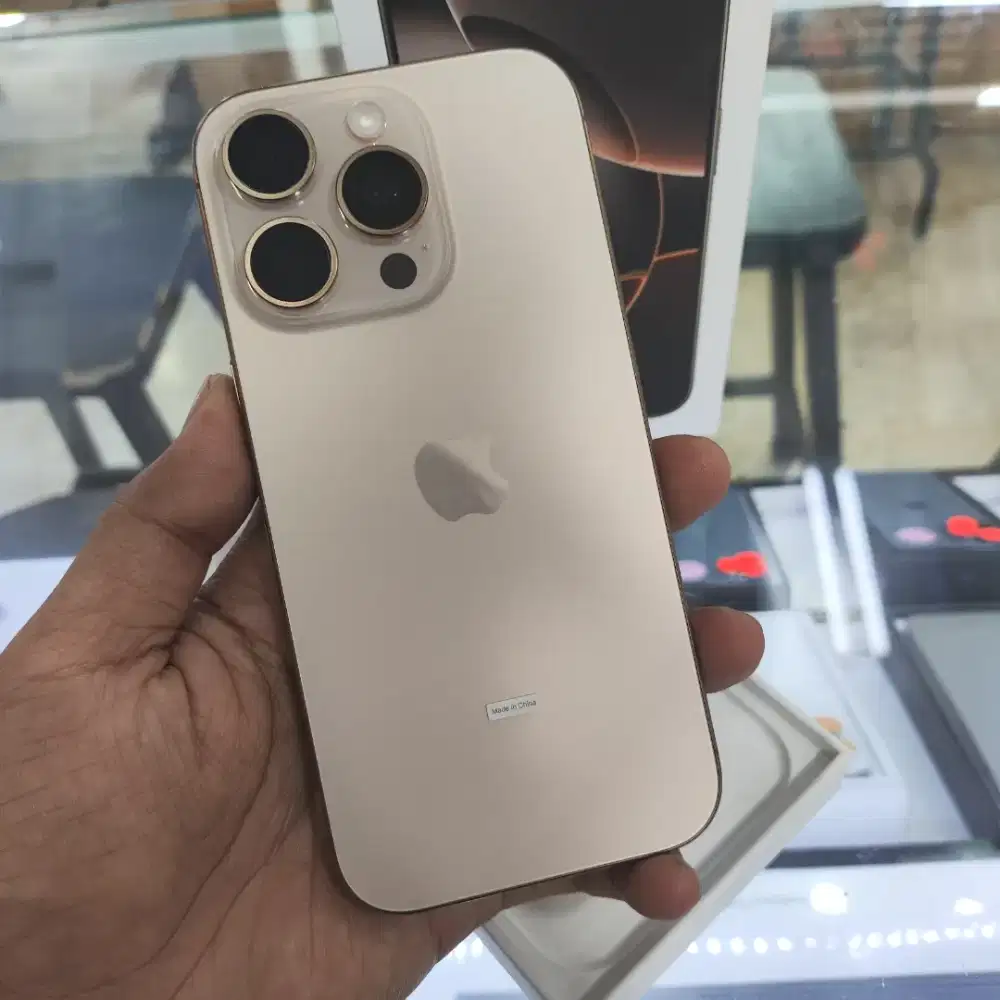 Iphone 16 pro 128gb resmi ibox garansi panjang cc 0 dessert titanium