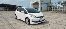 Honda jazz RS matic putih 2012