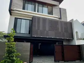 Rumah Luxury Konsep di Bukit Golf International Citraland Surabaya