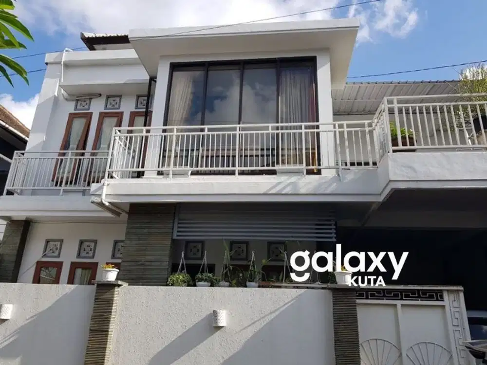 DIJUAL RUMAH BAGUS 2 LANTAI TUNJUNG SARI PADANGSAMBIAN KAJA DENPASAR, BALI