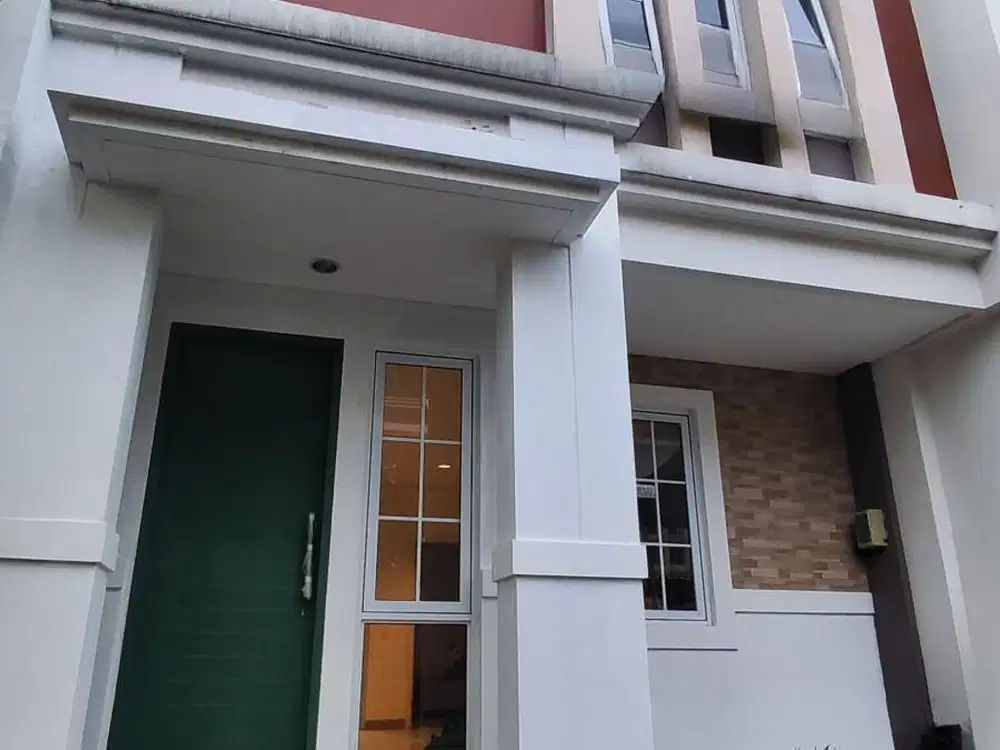 Dijual Rumah Cantik belum pernah di Huni di Savia BSD