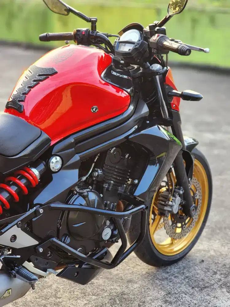 Kawasaki 650 ER6/ER6N Merah